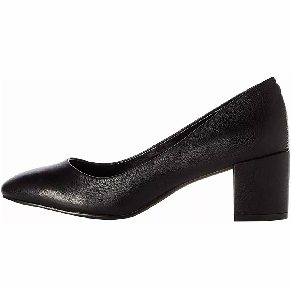 find. Women’s Black Pump Block Heel size 8.5
